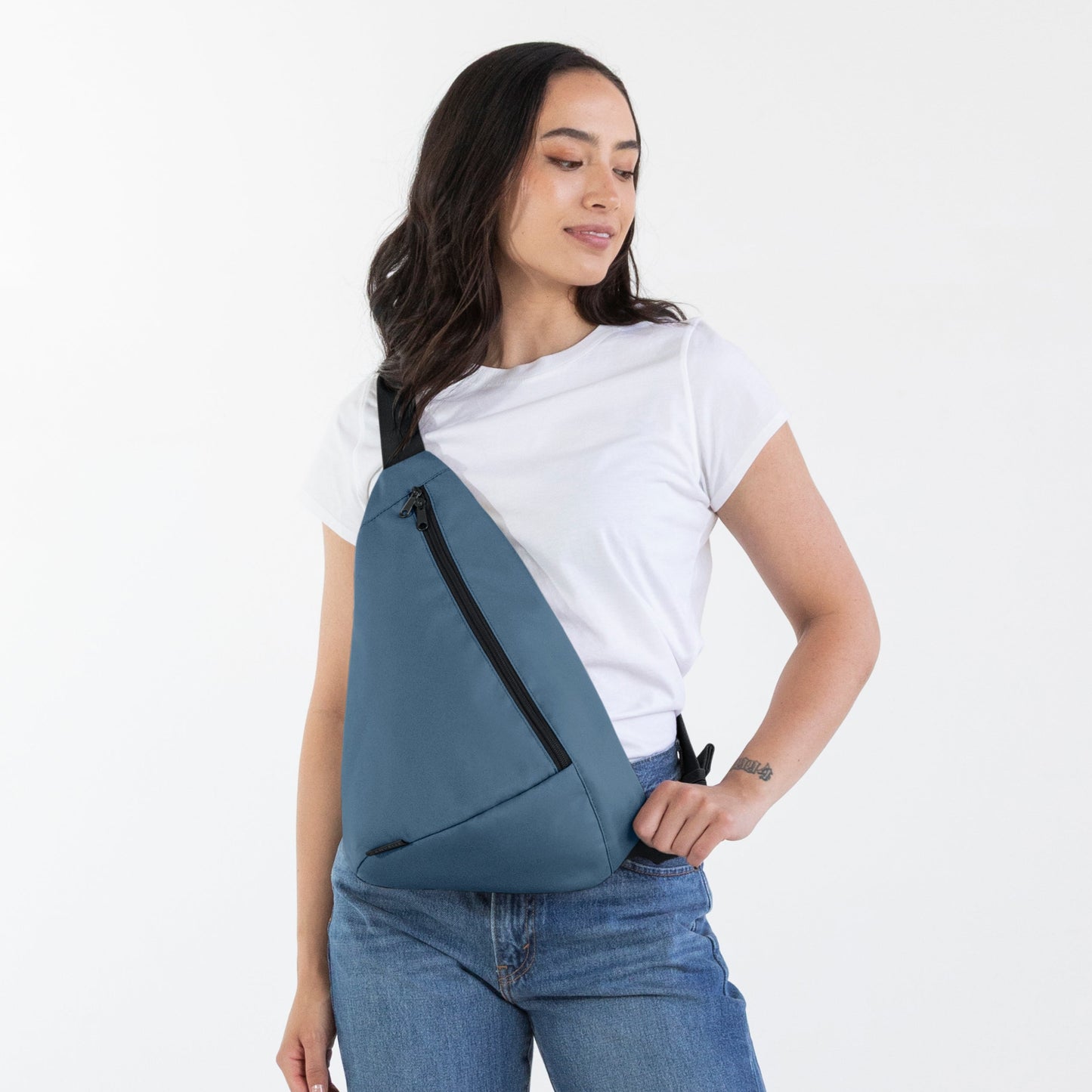 Sale Contour Sling Bag - Side Release Buckle