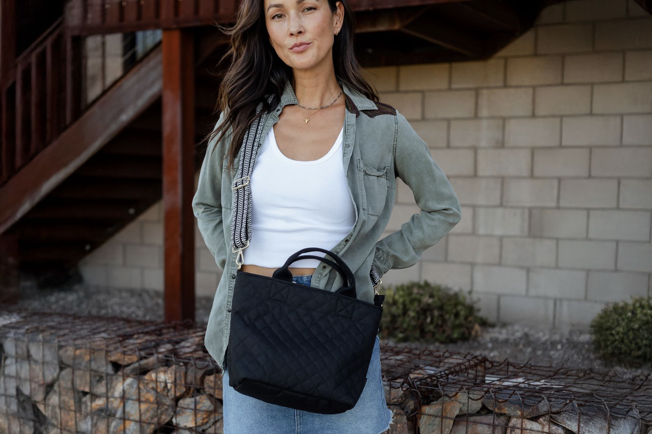 Why Are Crossbody Bags So Popular? Comfort, Style & Security