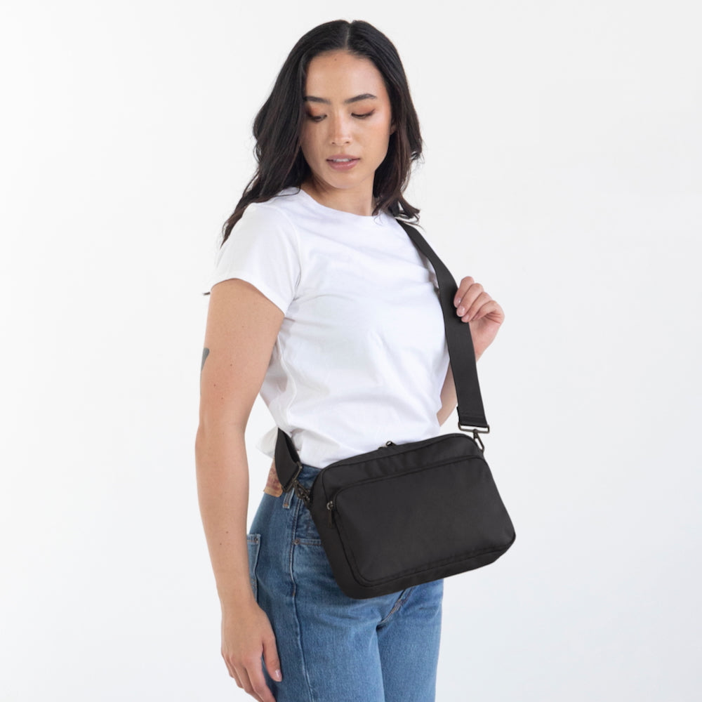 City Crossbody Bag