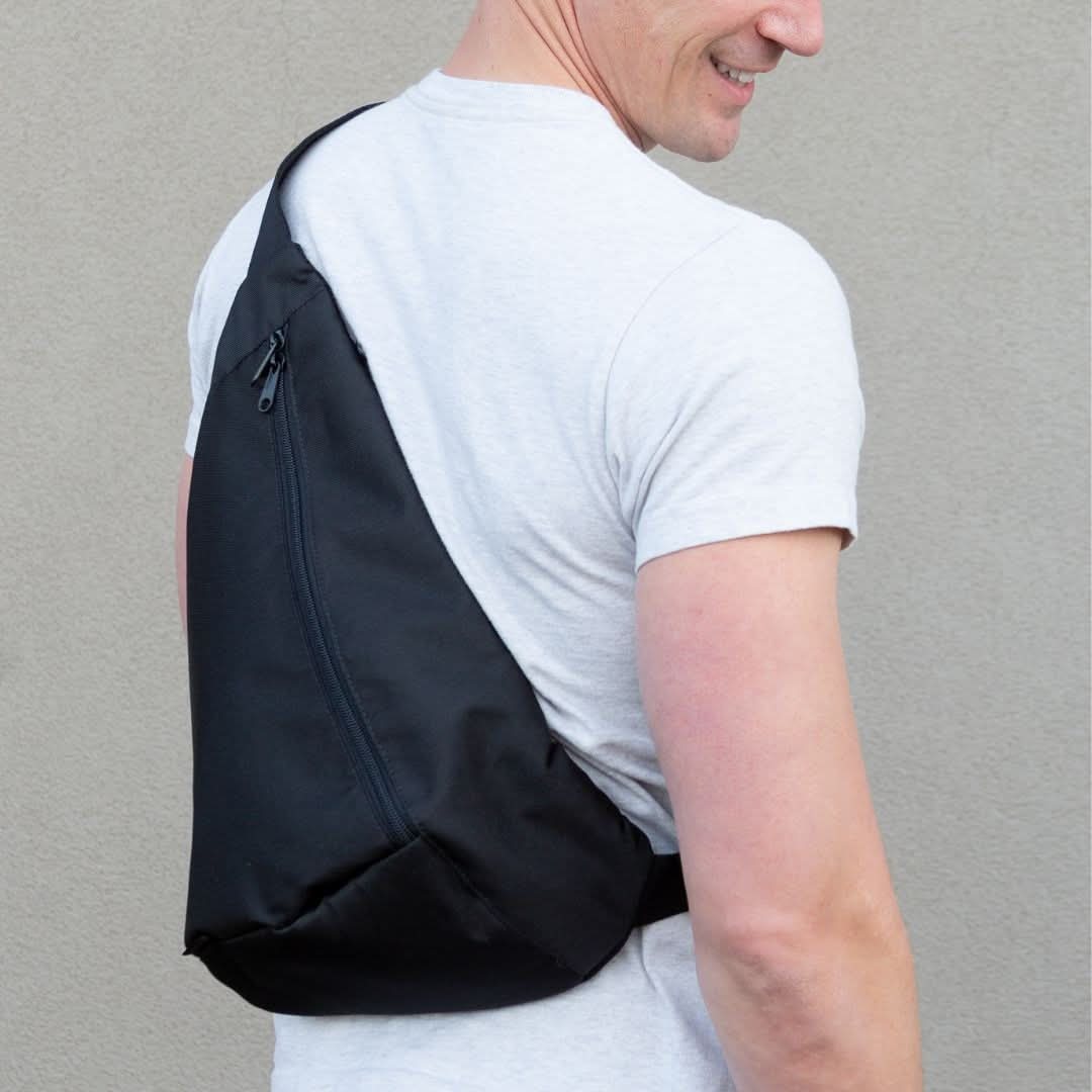 Men's Contour Sling Bag - Side Release Buckle