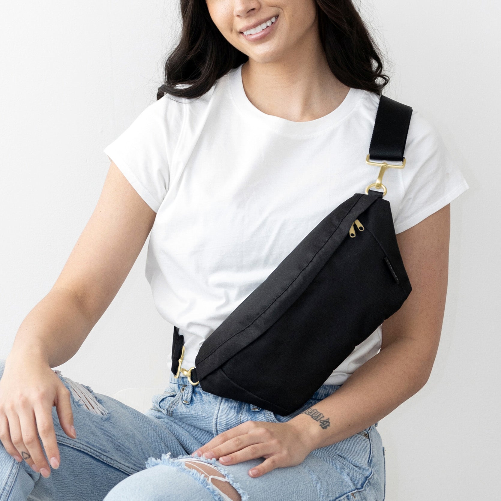 新品未使用　CMF FANNY PAC CMF Comfy Outdoor Garment - Fanny Pack Bag - Black | T.T.O.O
