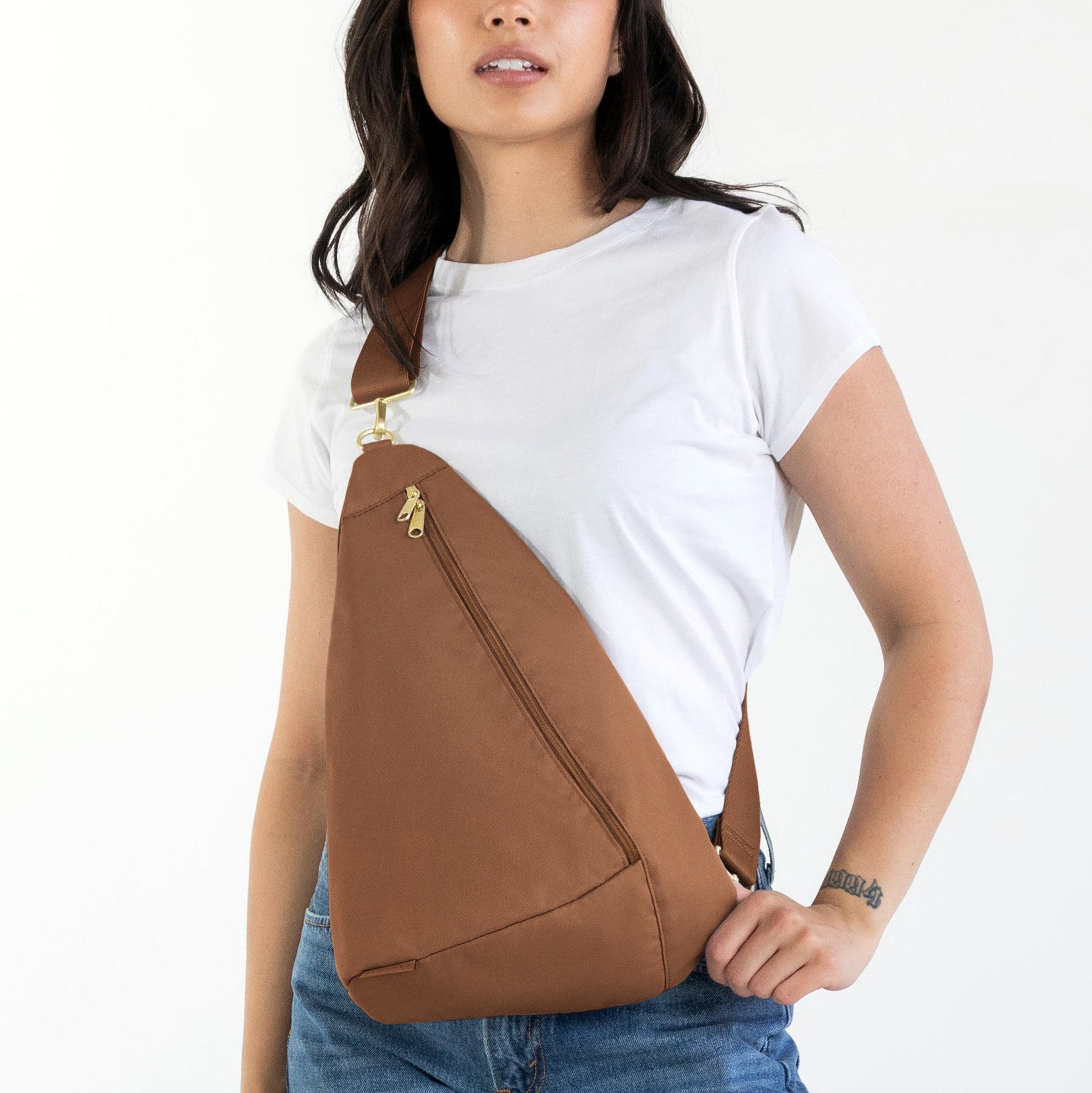 Contour Sling Bag