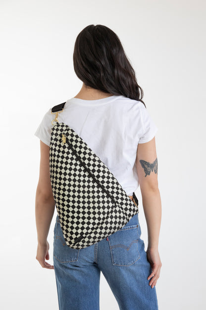 Contour Sling Bag
