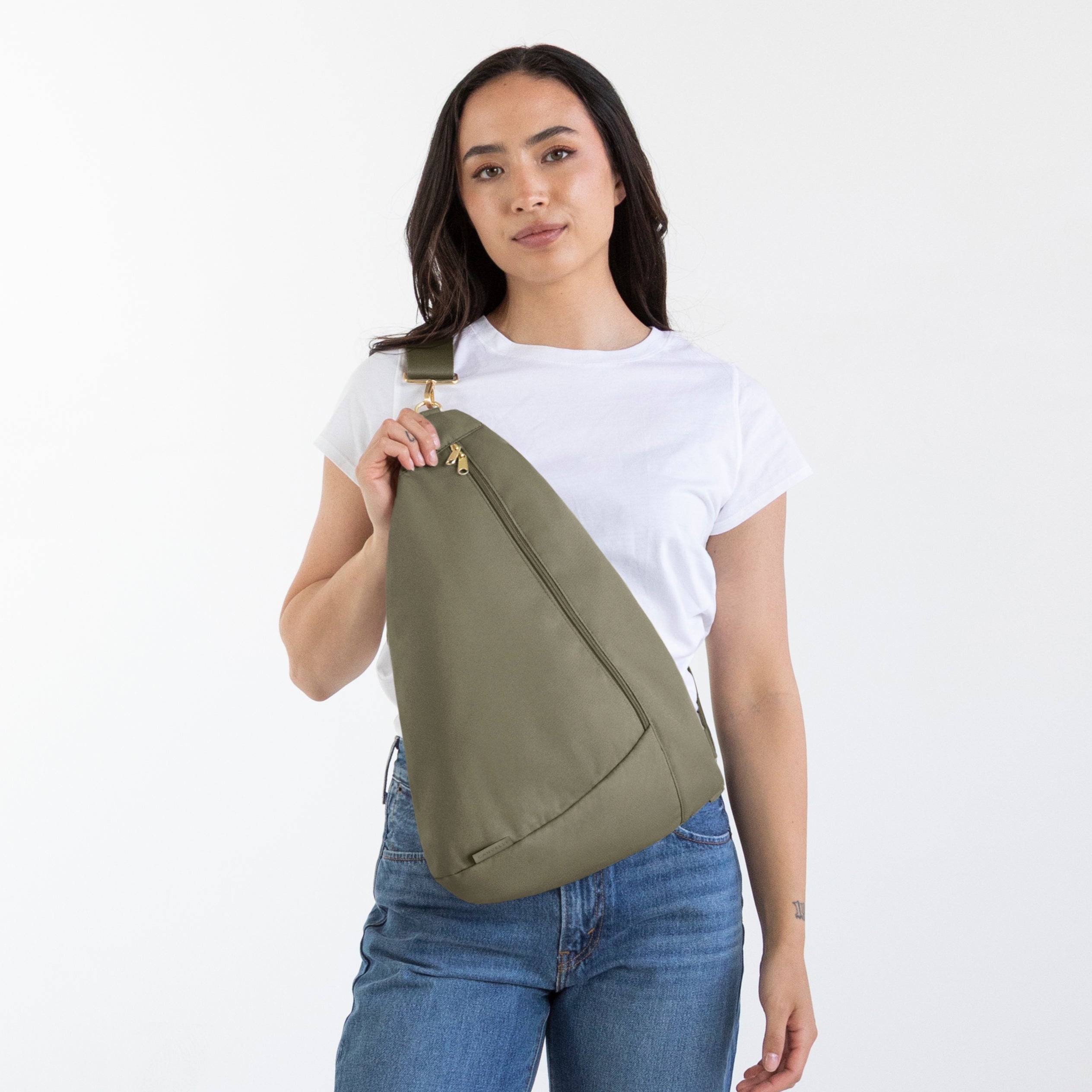 Contour Sling Bag