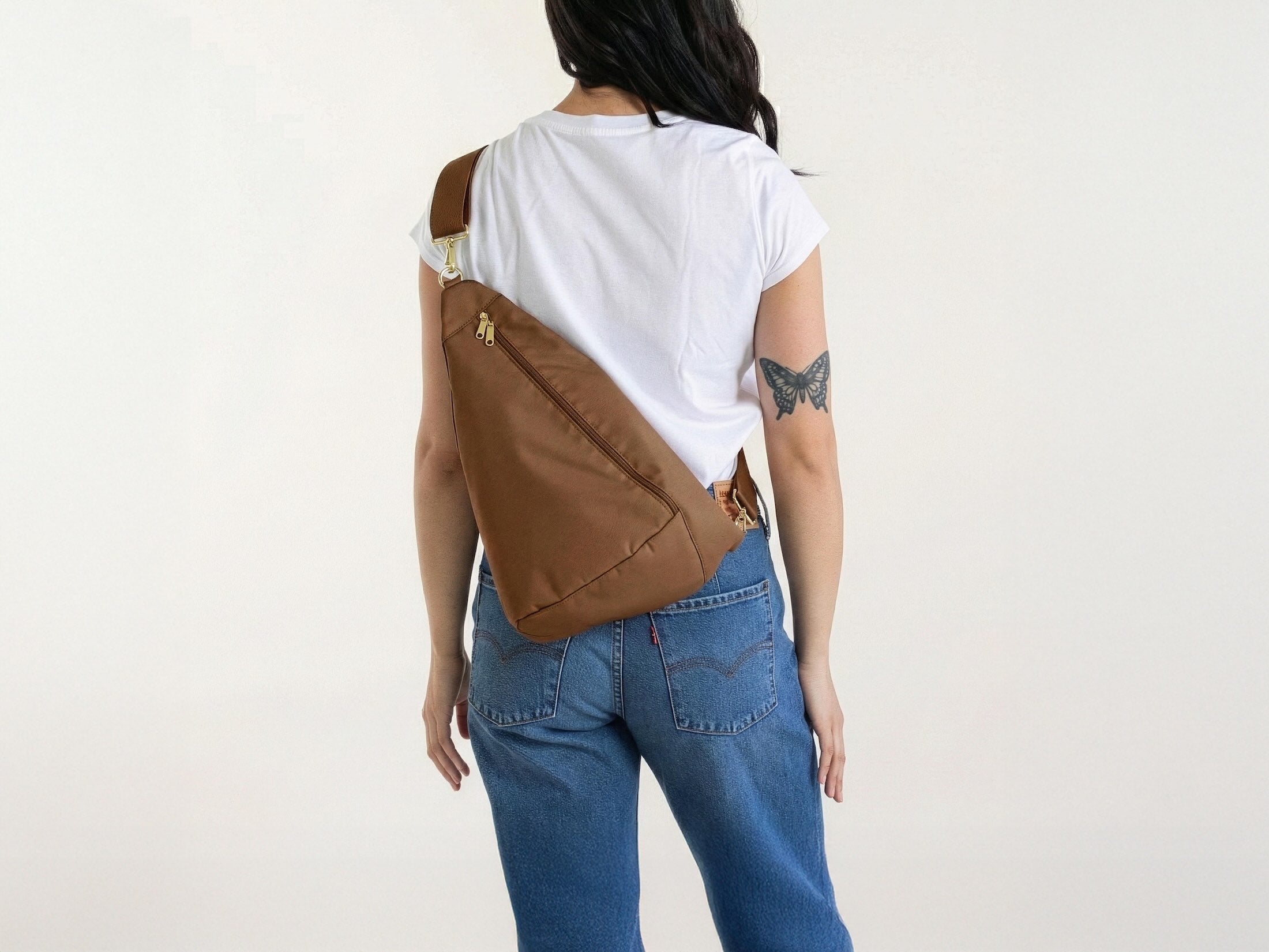 Contour Sling Bag - Machine Washable & Travel-Friendly – Canvelle
