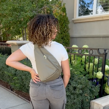 Contour Sling Bag - Side Release Buckle